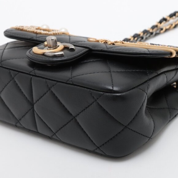 Chanel Mini Matelasse Lambskin Single Flap Single Chain Bag - COA Included - Picture 3 of 12